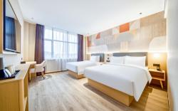 Elong ME Hotel Shanghai International Tourism Resort Xiuyan Road Subway Station