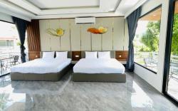 Ruby Mountain View Resort