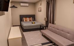 Garden Cabin Queenbed #4 @ Bambü Getaway