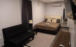 Garden Cabin Queenbed # 5 @ Bambü Getaway