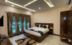 Blue Lagoon Inn Resort