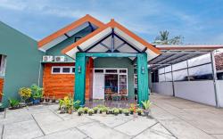 OYO 94701 Green House