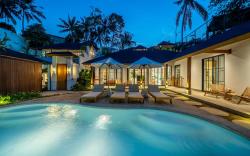 SorentobyDH-ContemporaryVilla Retreat• PrivatePool
