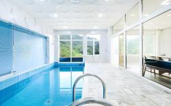 Helios Private Pool Villa