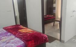 Shree Vrindavan Suites: Near Iskcon & Prem Mandir