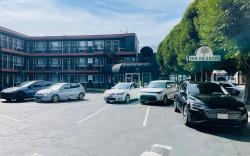 Inn On Grove