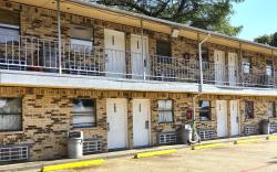 Mi Amor Inn & Suites by Hotel O Dallas Tx Hwy 352