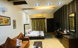 Hotel Amazone Residency Gurugram