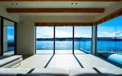 theView 三浦市晴海町！目の前が海の絶景！高級Villa貸切！サウナ、BBQ可能！最大10名