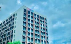 Neon - Royal Nest Aerotel 