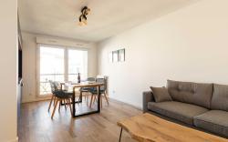 Charming flat -2BR- 4P- Vaise district