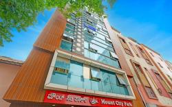 FabHotel Mount City Park