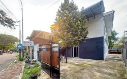 RedDoorz near RS Hermina Tangerang