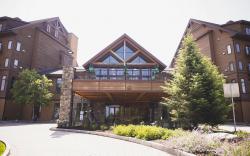 Burke Mountain Hotel