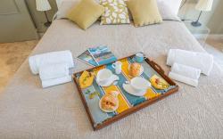 Molo Angioino Suites: ampio alloggio con terrazzo