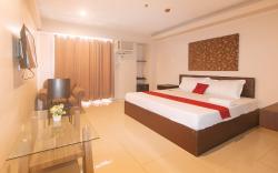 RedDoorz @ Regina Hometel J Victor