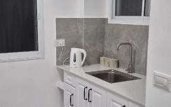 Bahá’í gardens Serenity Stay 1