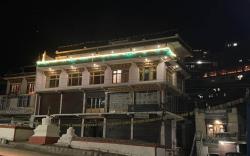 Deyzor Guest House