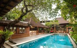 Joglo Legacy: Royal Pavilion with 17m Private Pool