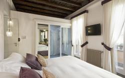 Domus Libera Guest House