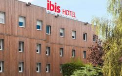 ibis Nemours