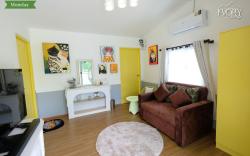 Ivory Hill Yellow house in Chiangmai Mae On