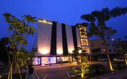 Lovina Inn Hotel Batam