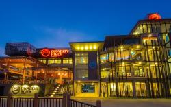 Dragon River Avenue Hotel