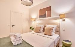 Modern Apartment Center of Paris