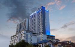 Wyndham Garden i-City  