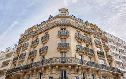 Modern Apartment Invalides Eiffel Tower