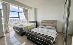 Studio #26 2min from LRT @ SS15 Courtyard (2-3PAX)