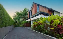 Damita E-2 by Dua Stay