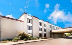 MainStay Suites Lansing West