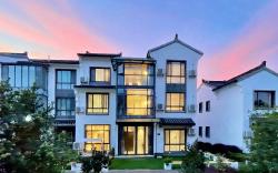 Villa Au Soleil宜兴晴天美宿度假别墅—近窑湖小镇龙池山大觉寺竹海（可做饭烧烤适合聚会）