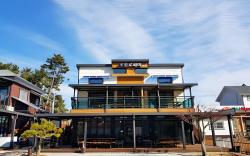 Mongsan Port Tropea Pension