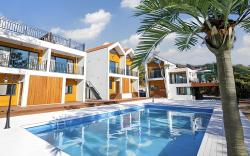 Supe23 Pool Villa