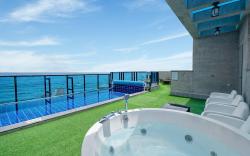 Eos Pool Villa