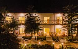 Aspen Riverside Resort