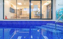 Kkotjam Hanok Pool Villa