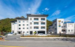 Nojeokbong Resort Pension