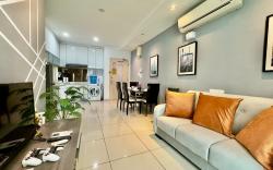 Modern 2BR City Suite @ Mansion One | 8 Pax