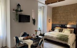 Napoli - Mirea -Titti lodge