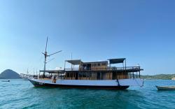 Komodo Island Boat Tour from Labuan Bajo
