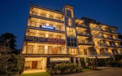 FabHotel The New Moon