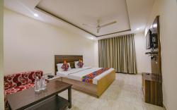 FabHotel Lakshmi Palace