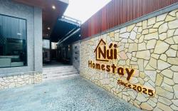 Núi Homestay