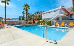 The Twist Palm Springs