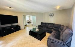 Villa Picasso - 3 Bed Villa