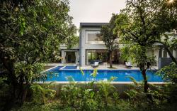SaffronStays Six Degrees: 6BR pool villa, Alibaug